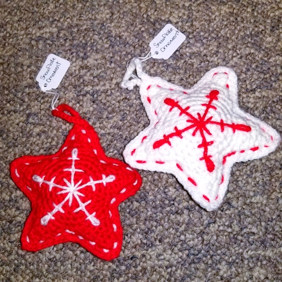 NEW Handmade Crochet Christmas Star Ornaments (2 Included) - Picture 1 of 2